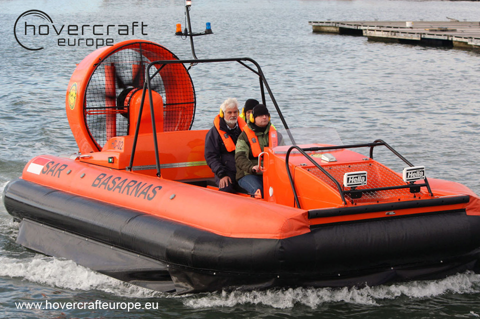  Hovercraft per sottocosta e acque interne